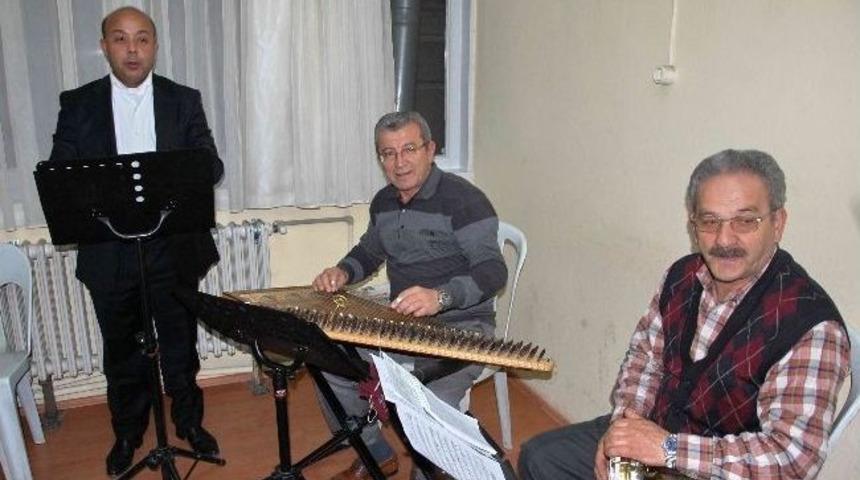 Simav Musiki Derneği Konsere Hazırlanıyor