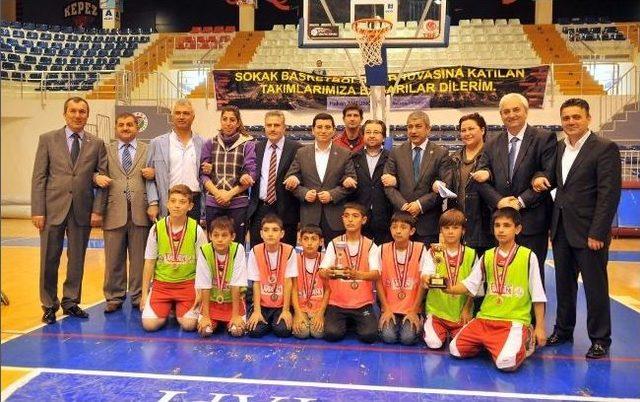 Sokak Basketboluna Final