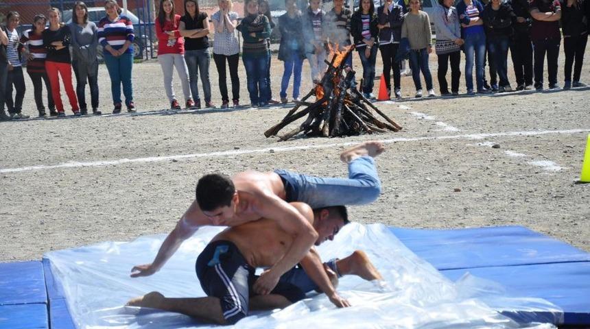 Kozan&rsquo;da Nevruz Coşkuyla Kutlandı