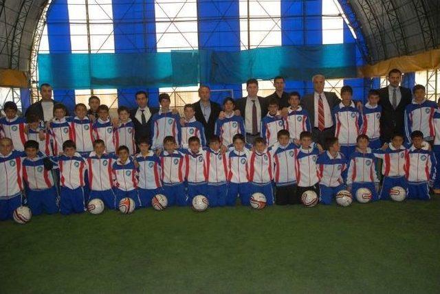 Kaymakamlık Futbol Okulu’na Büyük İlgi