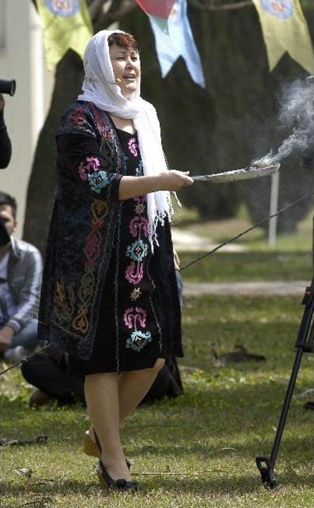 Akdeniz Üniversitesi'nde Nevruz Şenliği