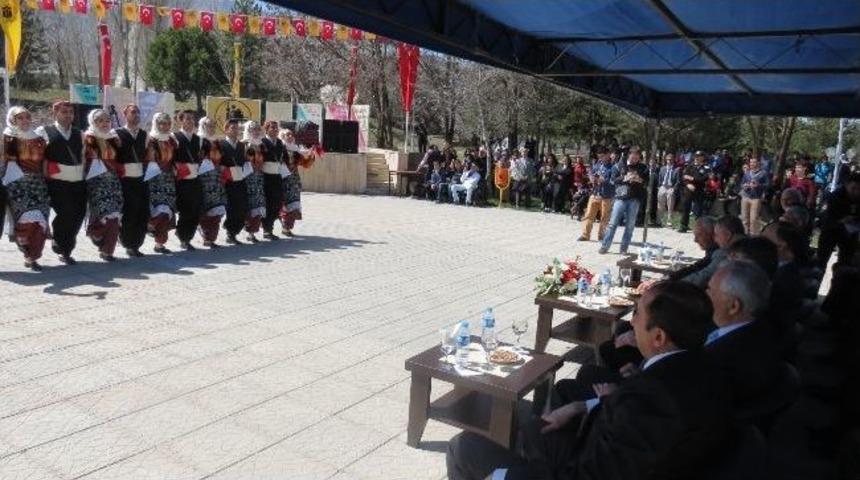 &Uuml;niversitede Nevruz Kutlaması