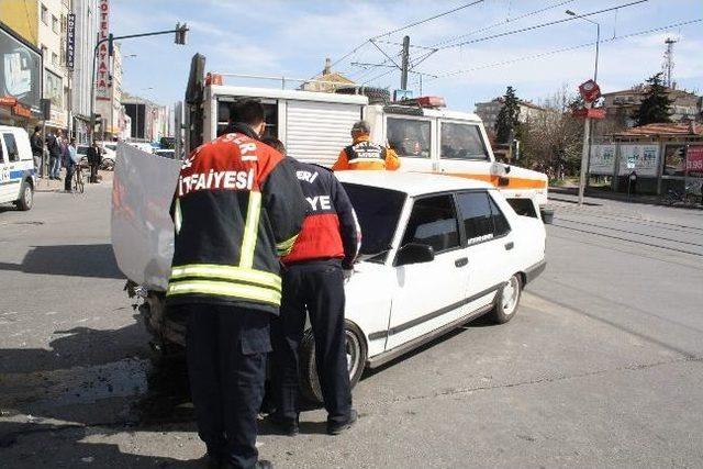 Trafik Kazası: 1 Yaralı