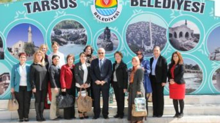 Başkan Kocamaz'a &ouml;vg&uuml;