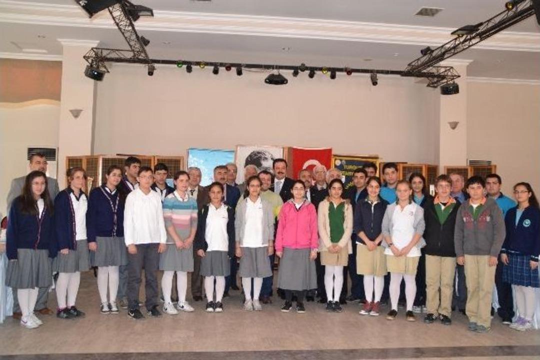 Rotary Kul&uuml;b&uuml;, Bilgi Yarışması Şampiyonlarını Unutmadı