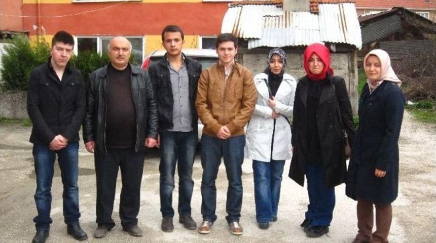 Ak Gen&ccedil;ler Yardımlarını S&uuml;rd&uuml;r&uuml;yor