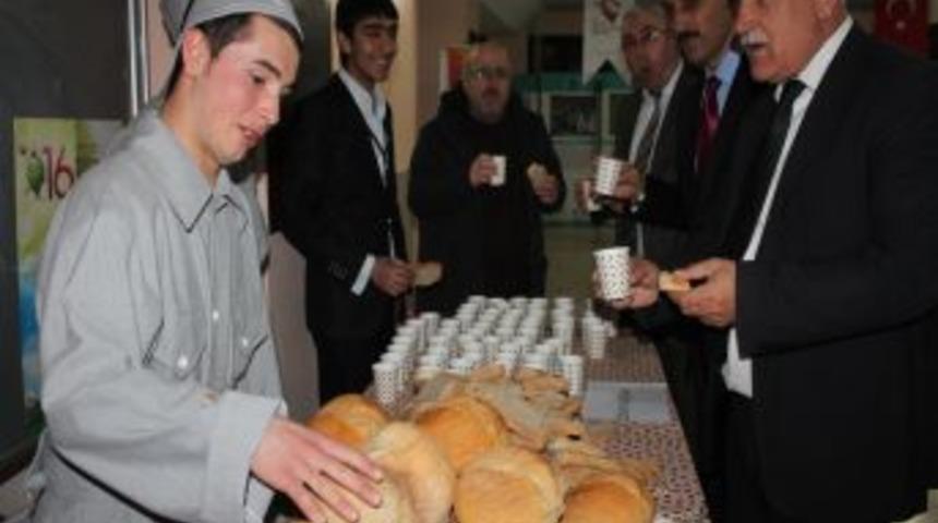 Koca &Ccedil;ınar &Ccedil;anakkale'ye Yoğun Ilgi