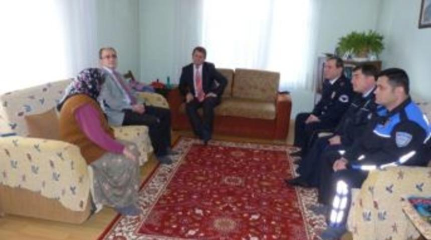 Şehit Annesine Ziyaret