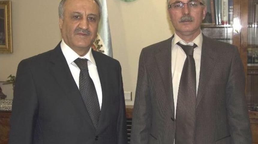 İl M&uuml;ft&uuml;s&uuml; Bayrak&rsquo;tan Başkan &Ccedil;ağlayan&rsquo;a Ziyaret