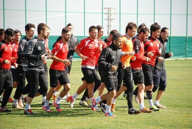 Şanlıurfaspor Tki Tavşanlı Linyitspor Ma&ccedil;ı Hazırlıklarını S&uuml;rd&uuml;r&uuml;yor 1