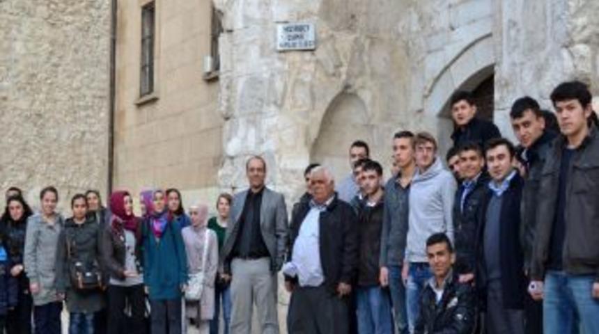 YGS'ye Girecek &Ouml;ğrenciler Camide Dua Etti