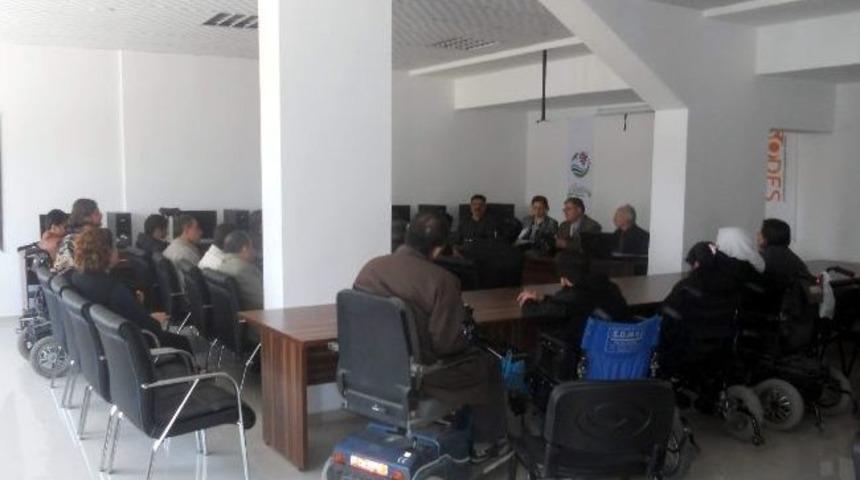 G&ouml;lbaşı&rsquo;nda Engellilere Engelsiz Evi A&ccedil;ıldı