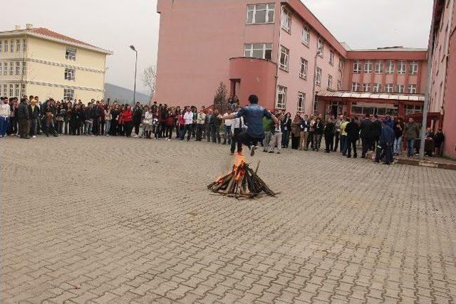 Çaycuma Yüksekokulun'da Nevruz Kutlandı