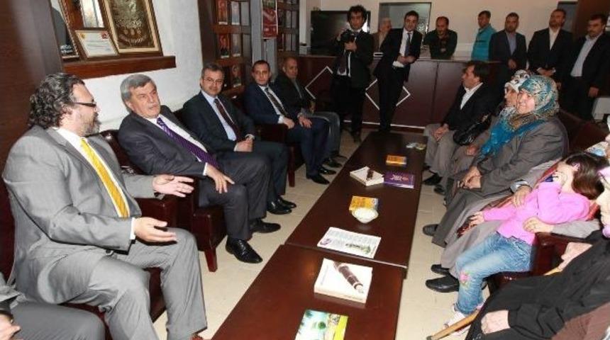 Başkanlar Şehit Ailelerine Konuk Oldu