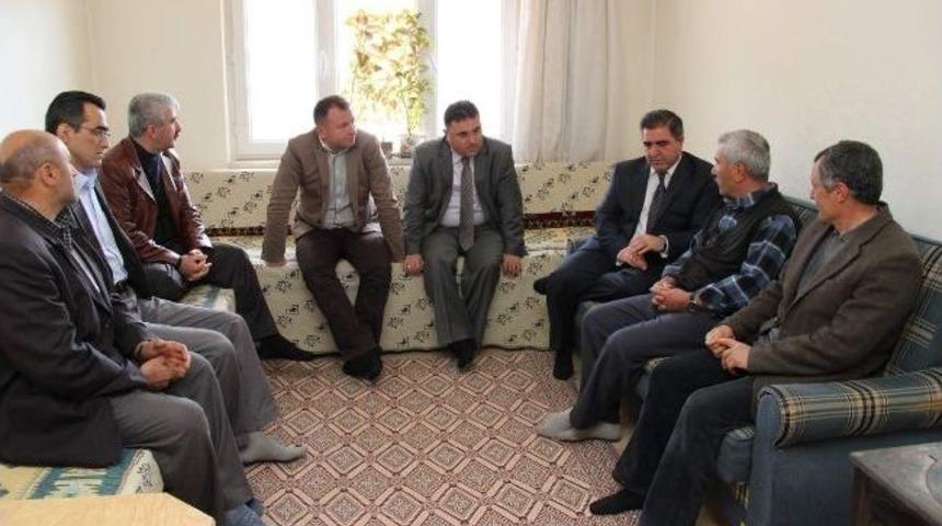 Serbest Bırakılan Askerin Ailesine Ziyaret