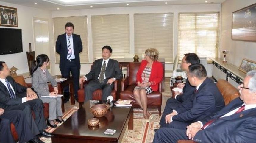 Yiwu Heyetinden Manisa Belediyesi&rsquo;ne Ziyaret