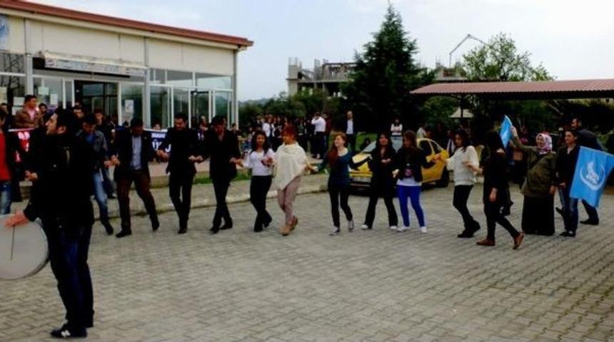 &Uuml;lk&uuml;c&uuml; Gen&ccedil;ler Nevruzu Kutladı