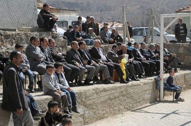 Çelikhan Atatürk İlkokulunda Nevruz Kutlaması