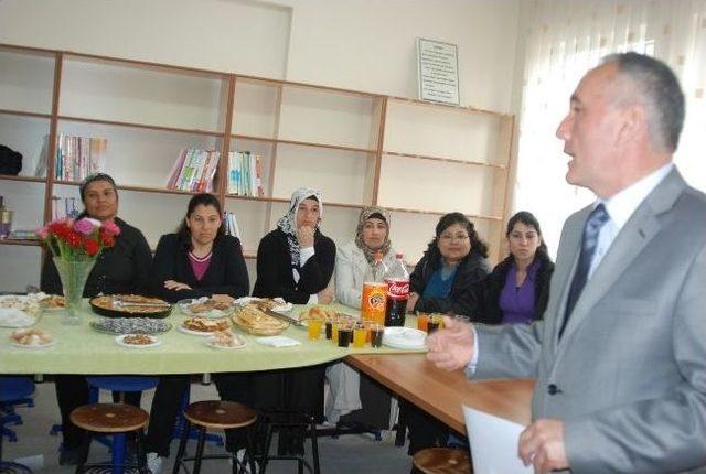 Fethiye'de Sertifikalı Anne Baba Dönemi