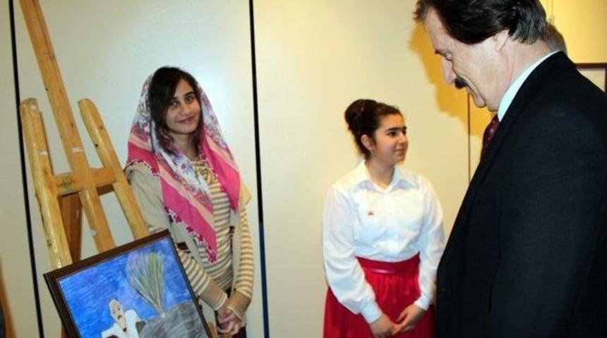 &Ouml;ğrenciler, &Ccedil;anakkale Şehitlerini Unutmadı