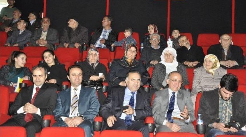 Bitlis'teki Yaşlıların Y&uuml;z&uuml; &ldquo;h&uuml;k&uuml;met Kadınla&rdquo; G&uuml;ld&uuml;