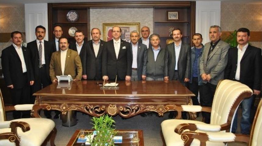 Memur-sen'den Ak Parti'ye Ziyaret