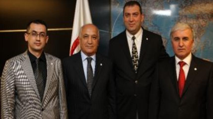 Kızılay Genel Başkanını Ziyaret Ettiler