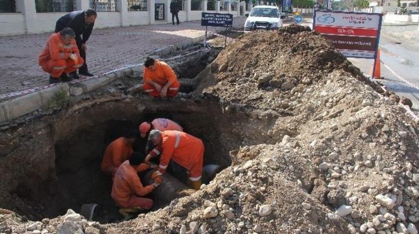 Gatab Beldibi'nde İ&ccedil;me Ve Kullanma Suyu Hattını Yenileniyor
