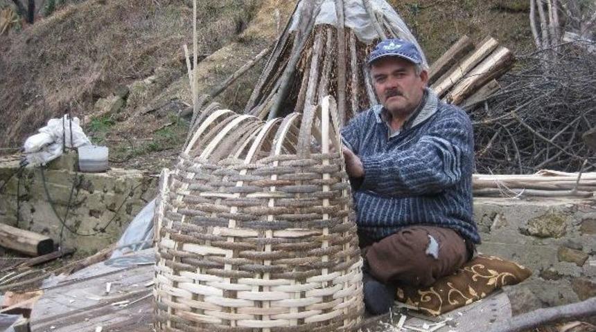 Sepet Ustası Kılı&ccedil;arslan, El İşi Sepetler Yaparak Ge&ccedil;imini Sağlıyor