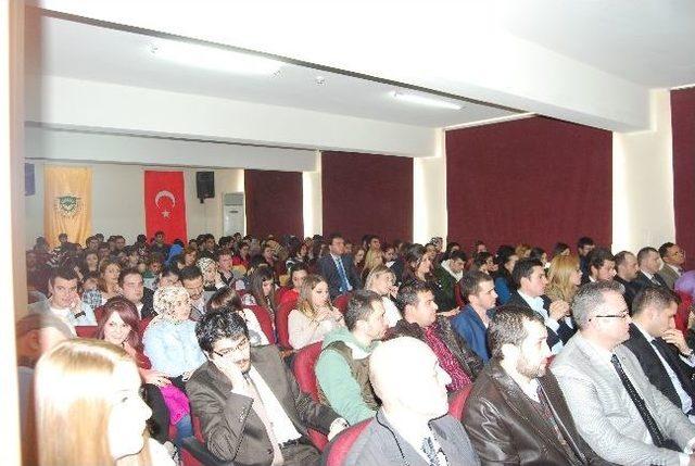  k&uuml;resel Kriz Sonrası T&uuml;rkiye Ve D&uuml;nya  Konulu Konferans D&uuml;zenlendi 1