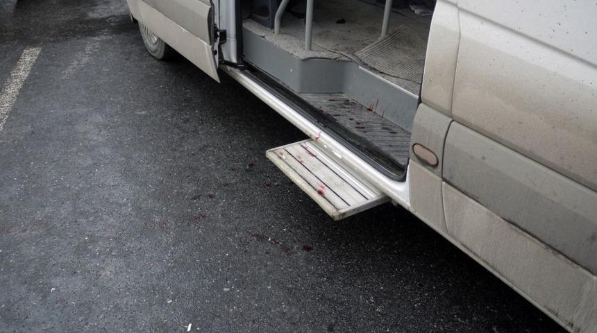 Servis Minib&uuml;s&uuml; Kaza Yaptı: 6 Yaralı