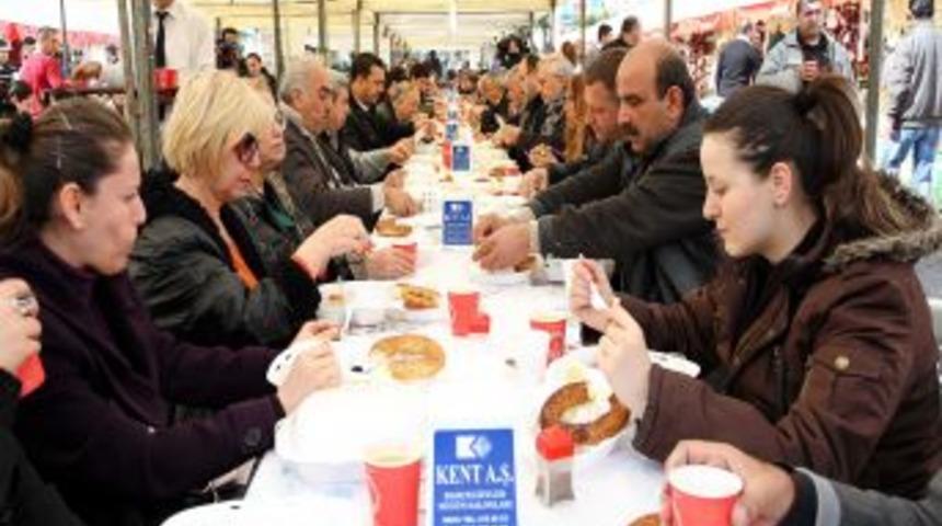 Sağlıklı Yaşam I&ccedil;in Bin 200 Kişi Aynı Anda Kahvaltı Etti