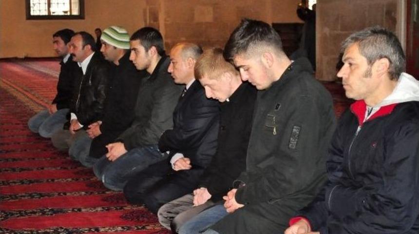 Alperenler Merhum Liderleri Yazıcıoğlu İçin Mevlit Okuttu