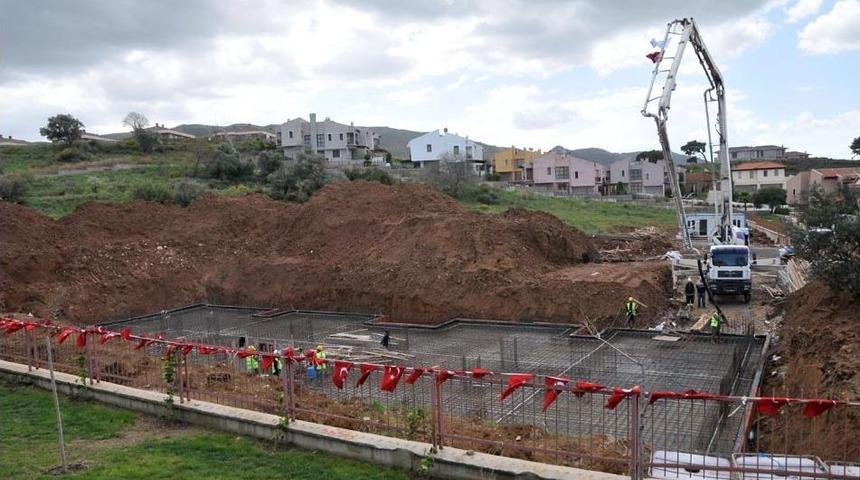 İzmir'de G&uuml;zelbah&ccedil;e Anadolu Fen Lisesi'nin Temeli Atıldı