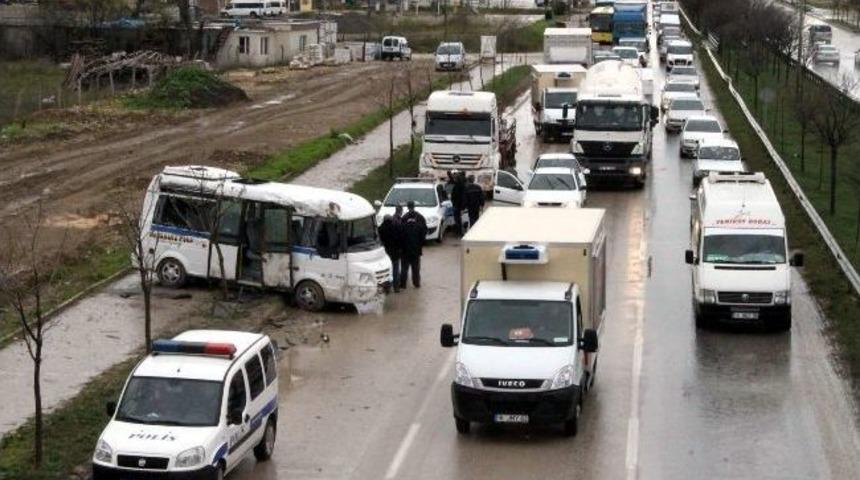 Yağmurla Gelen Facia: 8 Yaralı