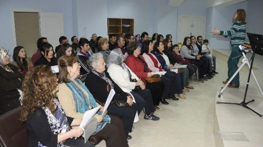 Karaman Belediyesi Tsm Korosu İlk Konserini Veriyor