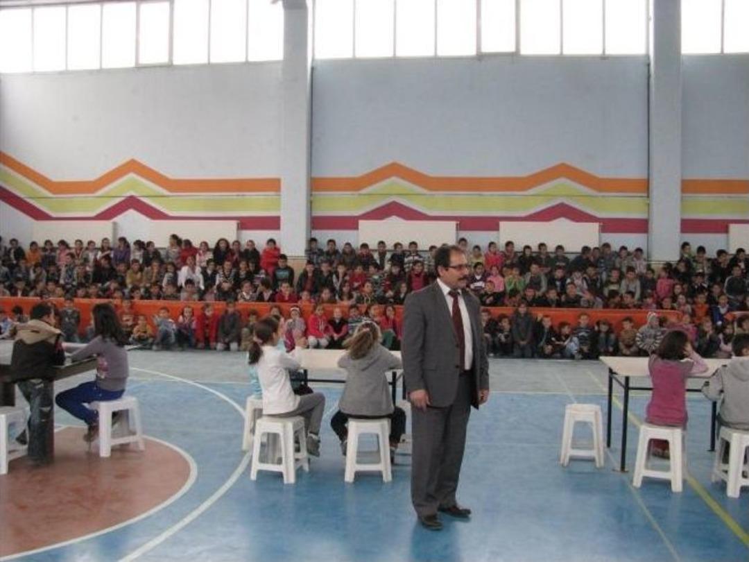 Cumhuriyet Ortaokulu&rsquo;nda Sınıflar Arası Bilgi Yarışması