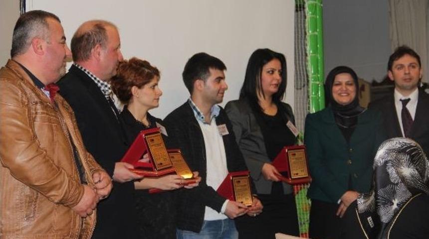 G&uuml;&ccedil;l&uuml; Kadınlara Destek Verenler Bir Araya Geldi