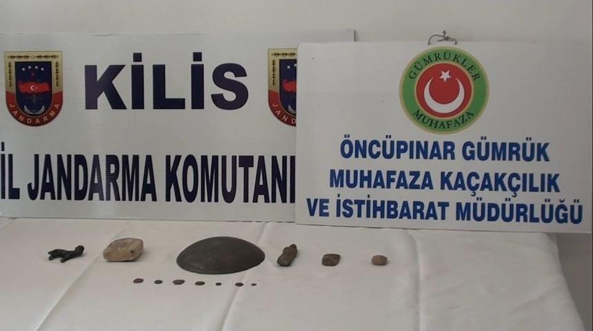 Suriye&rsquo;den Getirdikleri Tarihi Eserleri Satamadan Yakalandılar