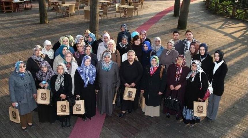 Y&ouml;&ccedil;eyder&rsquo;li Hanımlar B&uuml;y&uuml;kşehir Hizmetlerini Gezdi