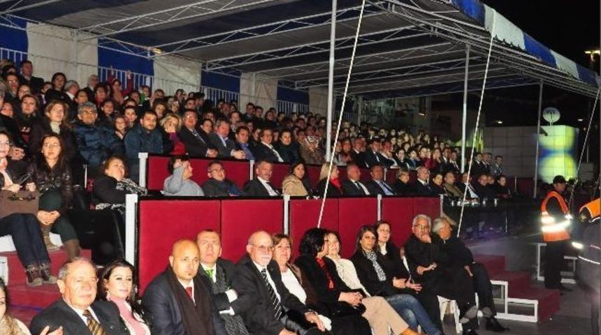 Ziynet Sali Manisalıları Coşturdu