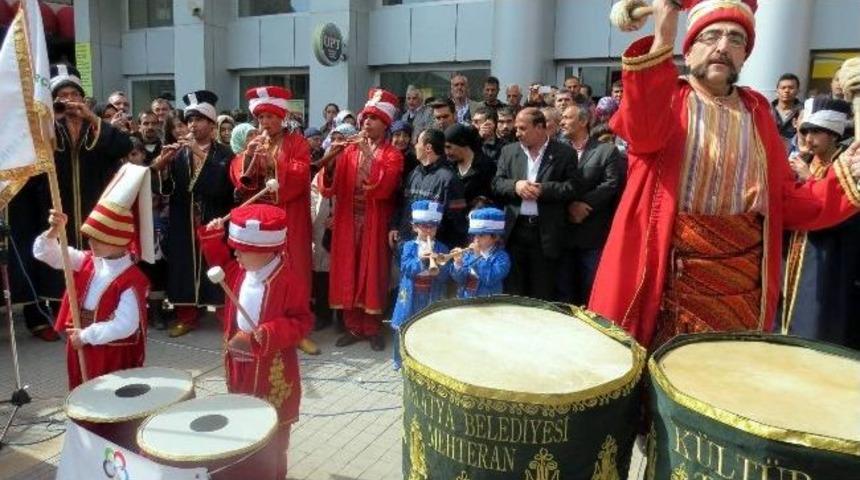 Minik Mehterancılar, B&uuml;y&uuml;k Mehterancılarla Buluştu