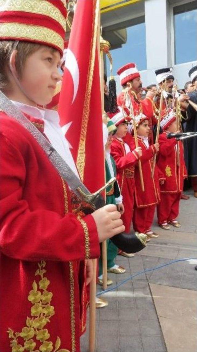 Minik Mehterancılar, B&uuml;y&uuml;k Mehterancılarla Buluştu 1