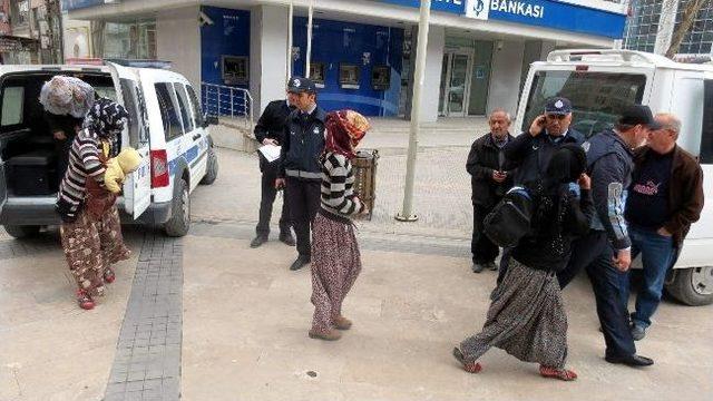 Polis Ve Zabıta&rsquo;dan Ortak Dilenci Operasyonu 1