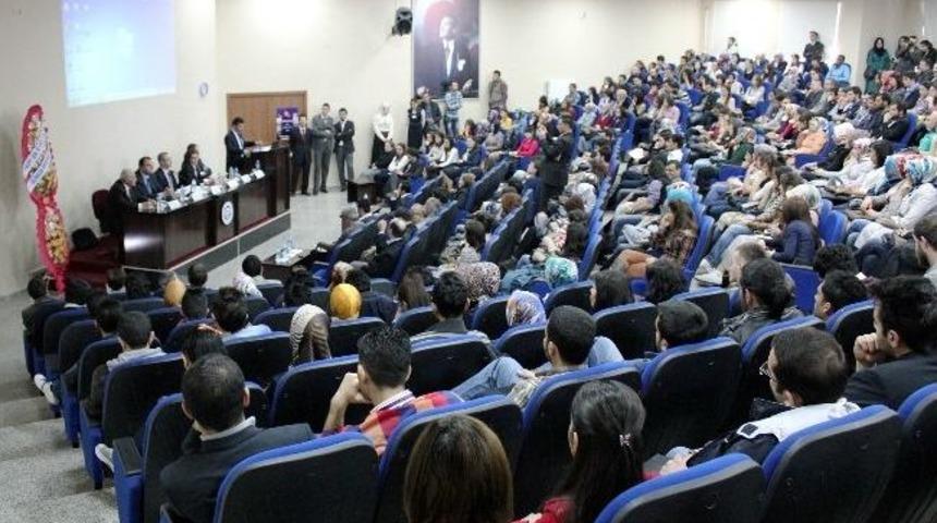 Erzincan &Uuml;niversitesi&rsquo;nde Vergi Bilinci Anlatıldı