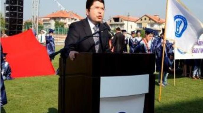 Milletvekili Tun&ccedil; &Ouml;ğrencilere Başarılar Diledi