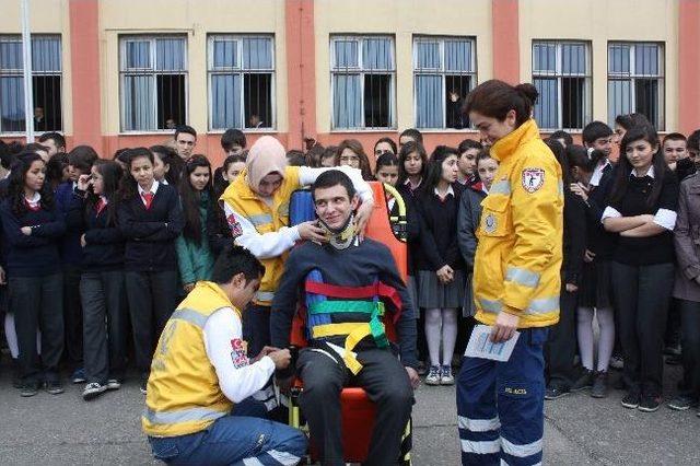 Anadolu Sağlık Meslek Lisesi’nde Acil Tıp Teknisyenleri (att ) Haftası Kutlandı