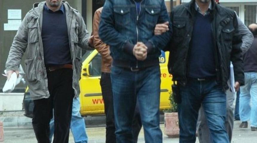 Av T&uuml;feği İle Depo Kurşunladığı İddia Edilen Ş&uuml;pheliler Yakalandı