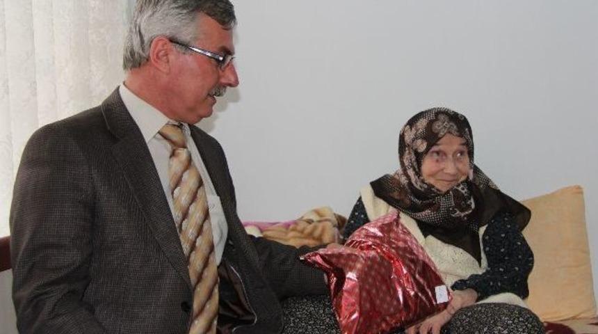 Başkan &Ccedil;ağlayan&rsquo;dan Huzur Evi Sakinlerine Ziyaret