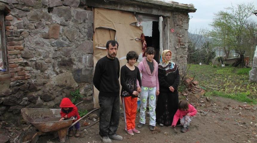 CİHAN'ın G&uuml;ndeme Getirdiği Sefalet I&ccedil;inde Yaşayan Aileye Ereğli Sahip &Ccedil;ıktı